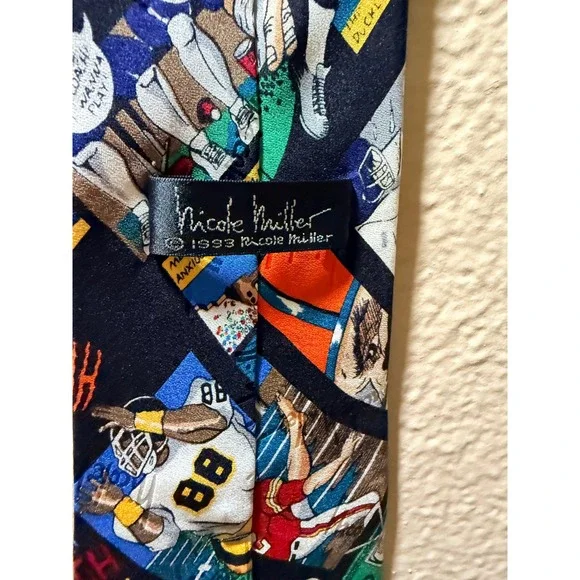 Nicole Miller 1993 Football Silk Mens Tie Vintage Rare Athletic 90's Super Bowl - Picture 2 of 8
